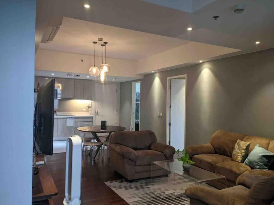 Apartment 3br Luxury In Ortigas With Swimming Pool